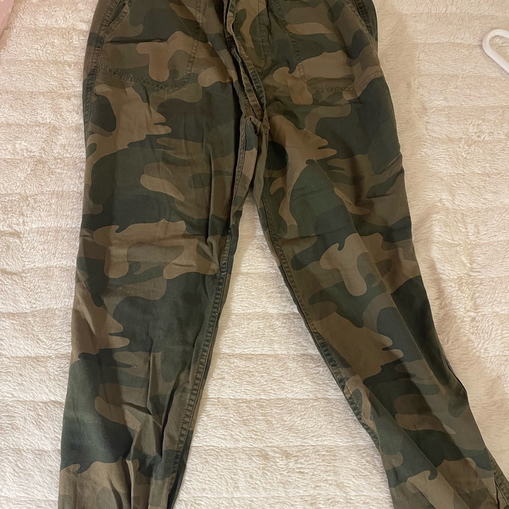 Camo Straight Leg Cargo Pants